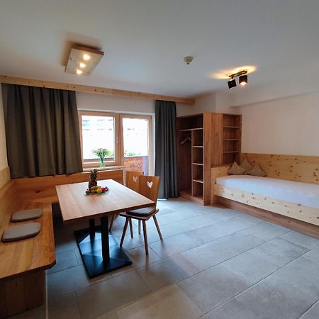 Apart Hotel Ideal ลาดิส ภายนอก รูปภาพ